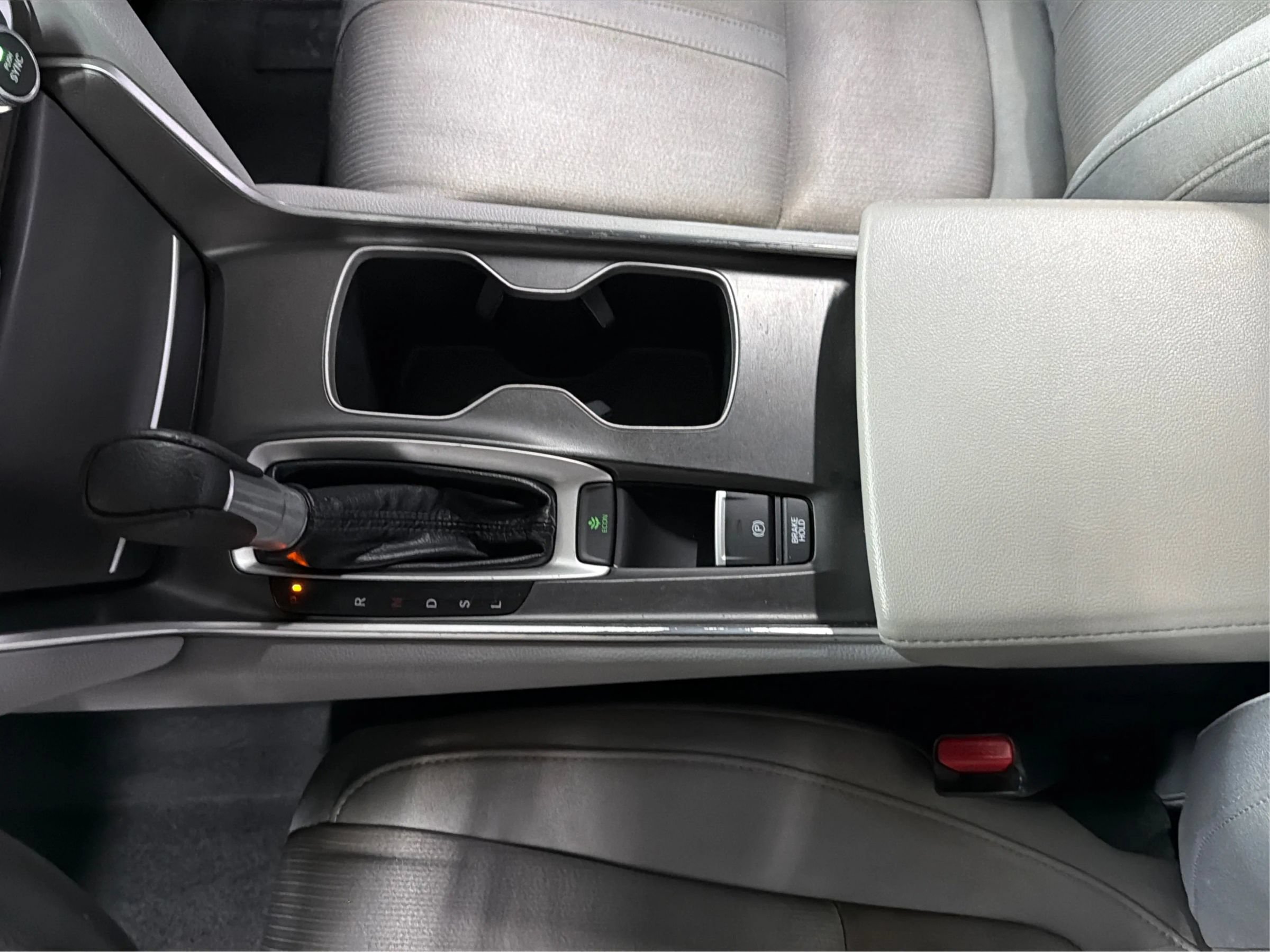 Used 2020 Honda Accord EX image 28