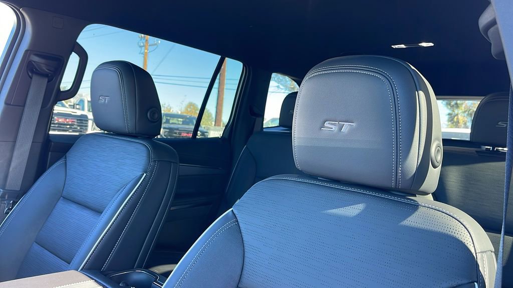 New 2026 Buick Enclave Sport Touring w/ Power Package image 12