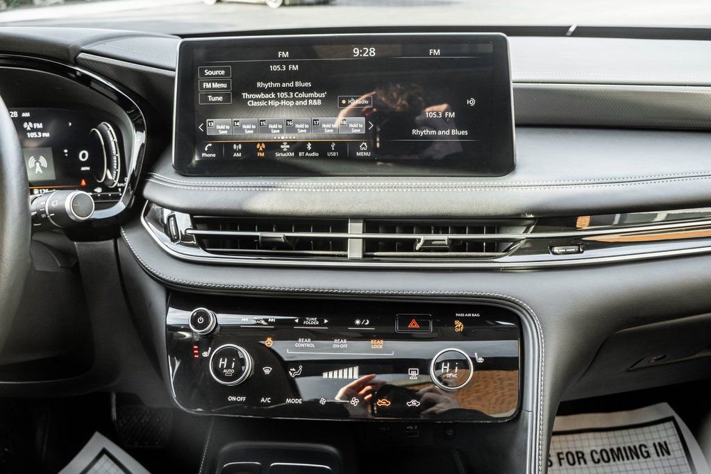 Used 2023 INFINITI QX60 Luxe image 19