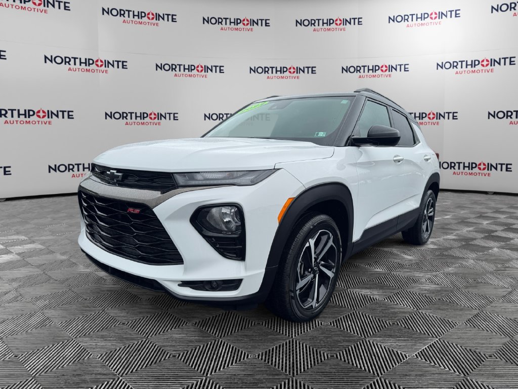 Used 2022 Chevrolet TrailBlazer RS w/ Sun and Liftgate Package AWD/4WD image 2