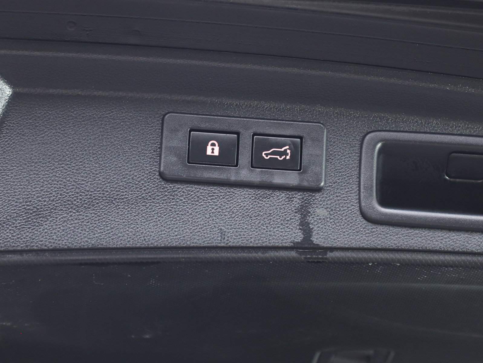 Used 2022 Subaru Forester Touring image 11