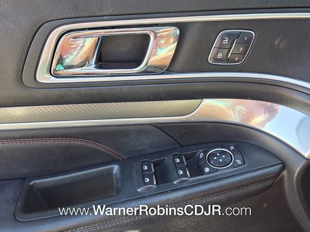 Used 2016 Ford Explorer Sport w/ Equipment Group 401A AWD/4WD image 32