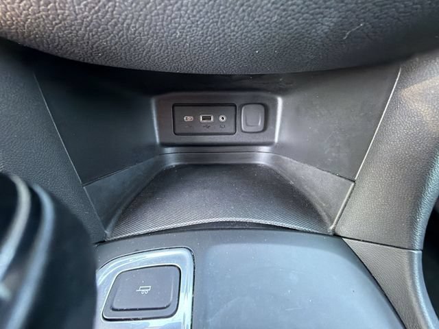 Used 2019 Chevrolet Equinox LT FWD image 29