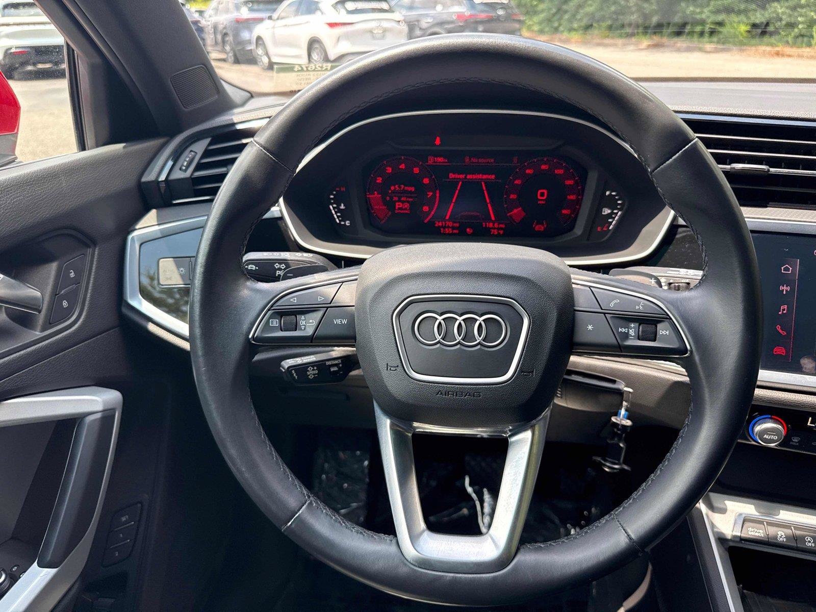 Used 2022 Audi Q3 2.0T Premium Plus w/ Premium Plus Package AWD/4WD image 15