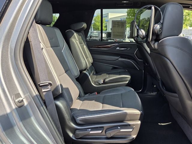 Used 2021 Cadillac Escalade Premium Luxury w/ Driver Assist Tech Package AWD/4WD image 16