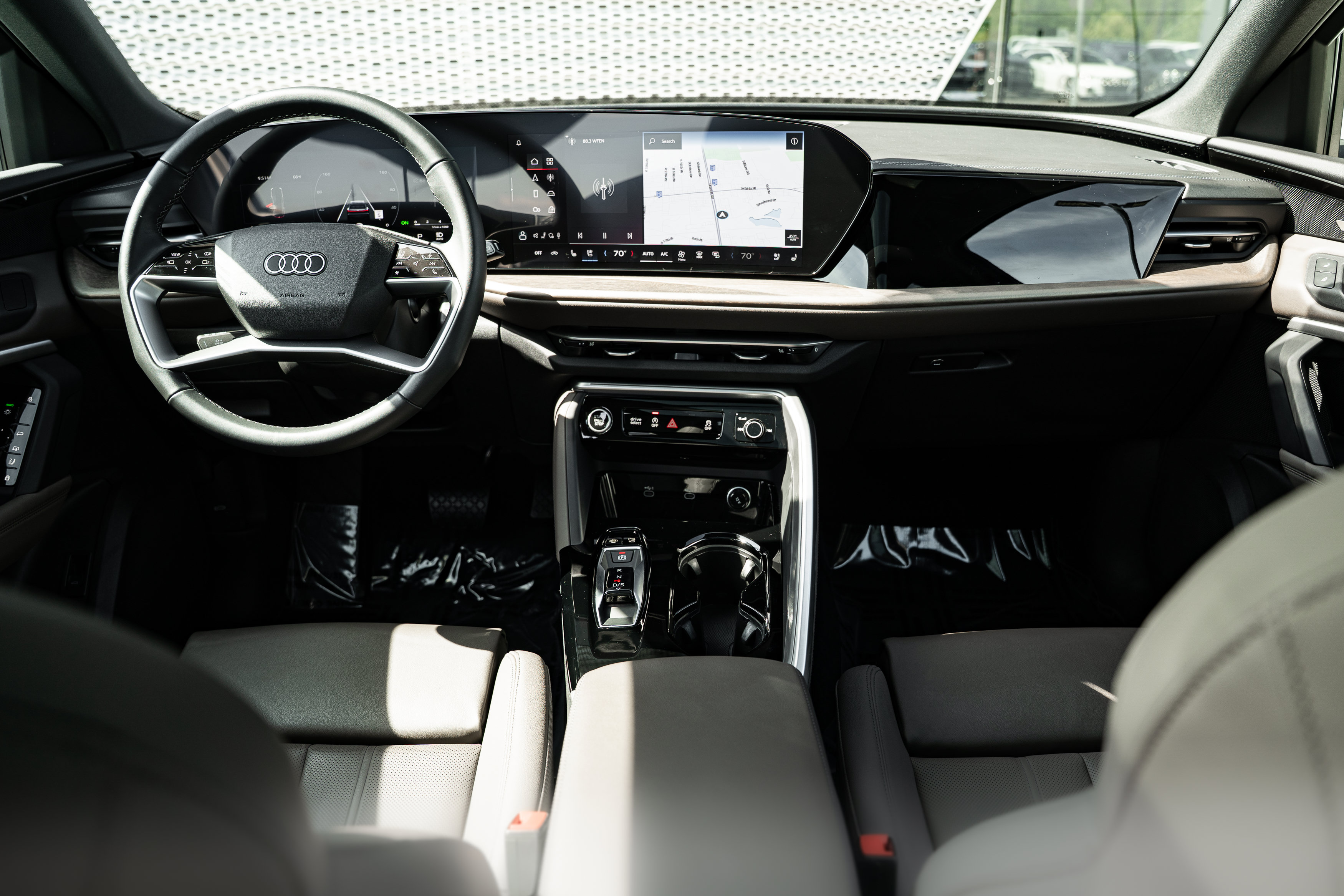 Certified 2025 Audi Q5 Premium w/ Premium Plus AWD/4WD image 8