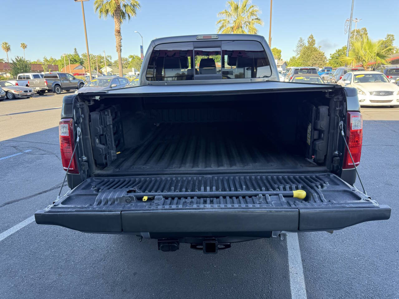Used 2015 Ford F250 Lariat w/ Lariat Ultimate Package AWD/4WD image 26