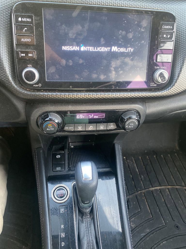 Used 2022 Nissan Kicks SV FWD image 11