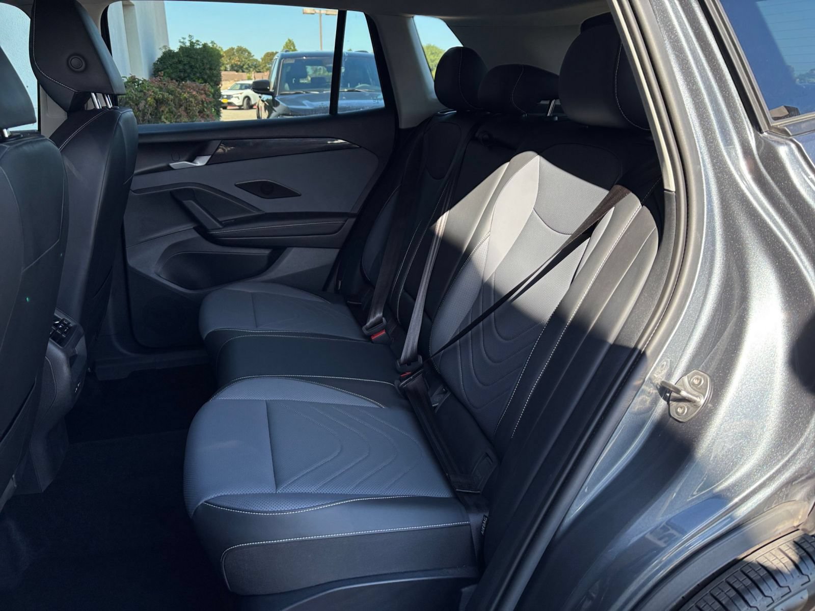 Used 2026 Volkswagen Tiguan SE FWD image 39