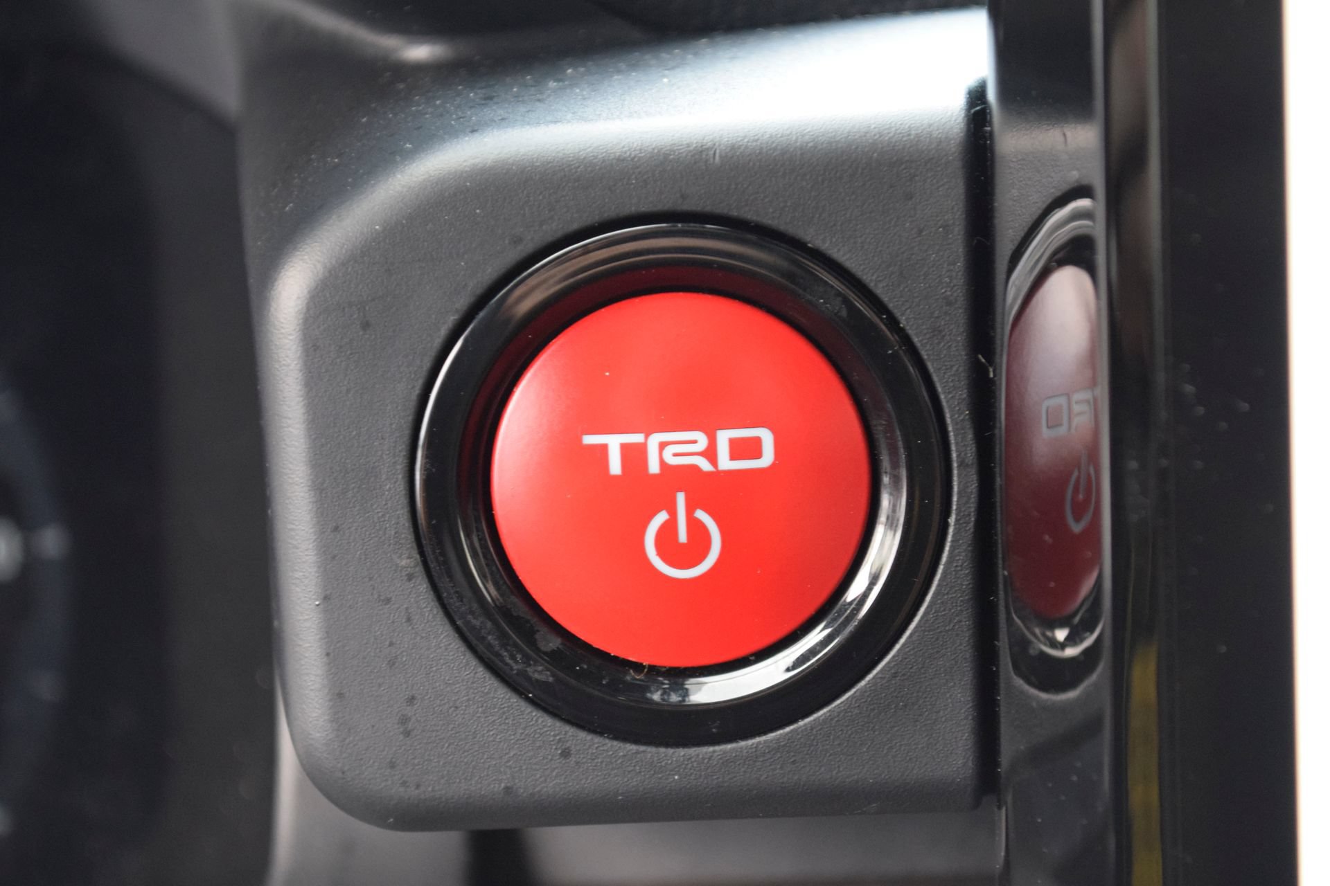 Used 2025 Toyota Tacoma TRD Off-Road AWD/4WD image 12