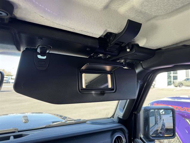 Used 2021 Jeep Gladiator Overland w/ Dual Top Group image 17