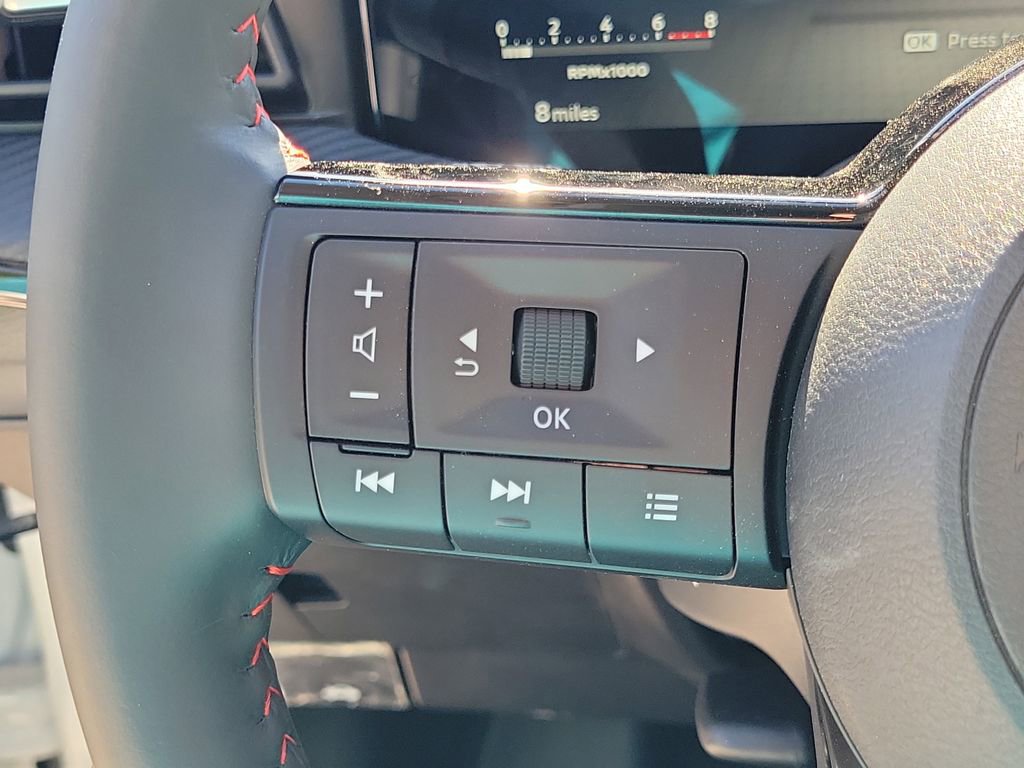 New 2026 Nissan Kicks SR w/ Cold Weather Package image 29