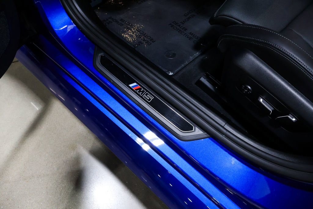 Used 2025 BMW M5 Touring image 51