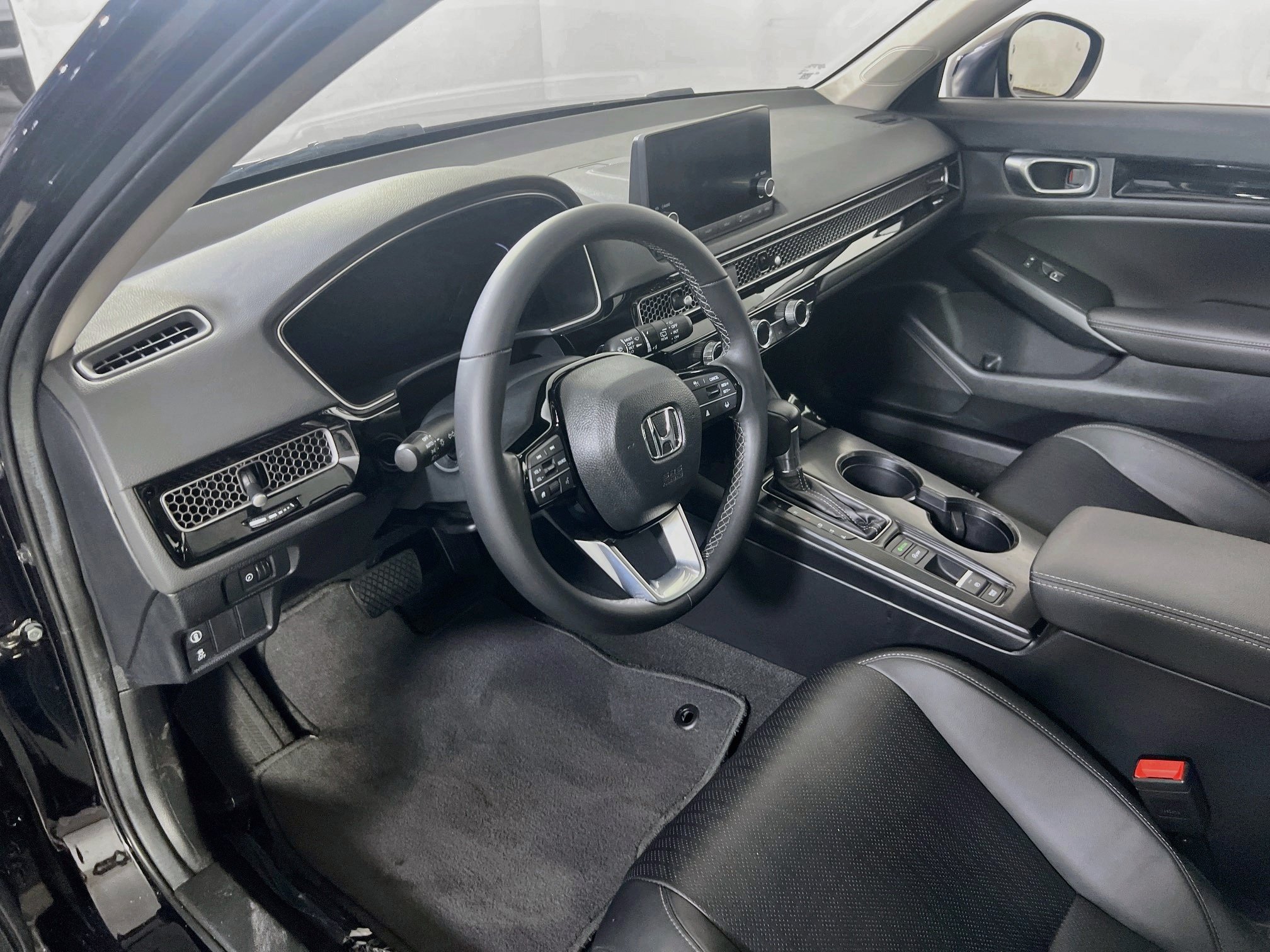 Used 2023 Honda Civic EX-L image 9