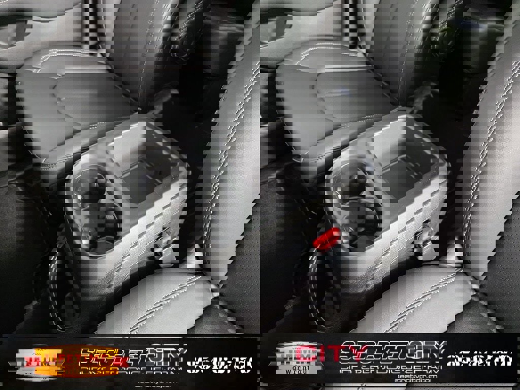 New 2026 Chrysler Voyager LX image 25