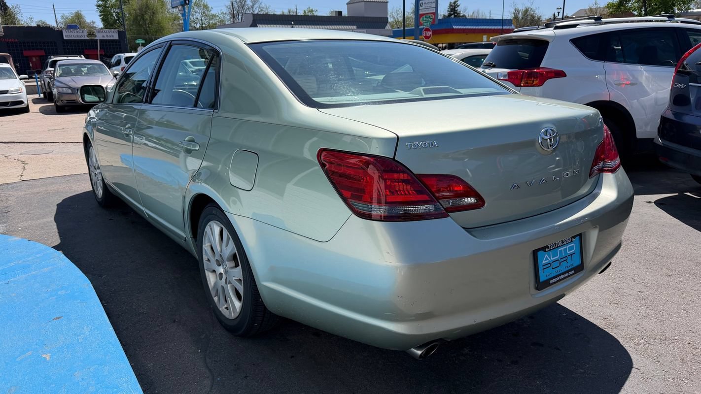Used 2008 Toyota Avalon Touring FWD image 4