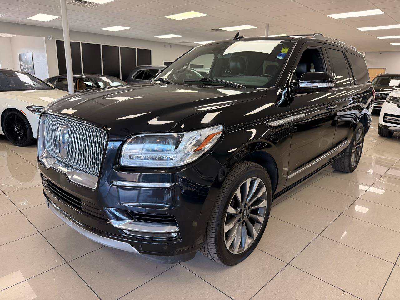 Used 2020 Lincoln Navigator Reserve AWD/4WD image 7