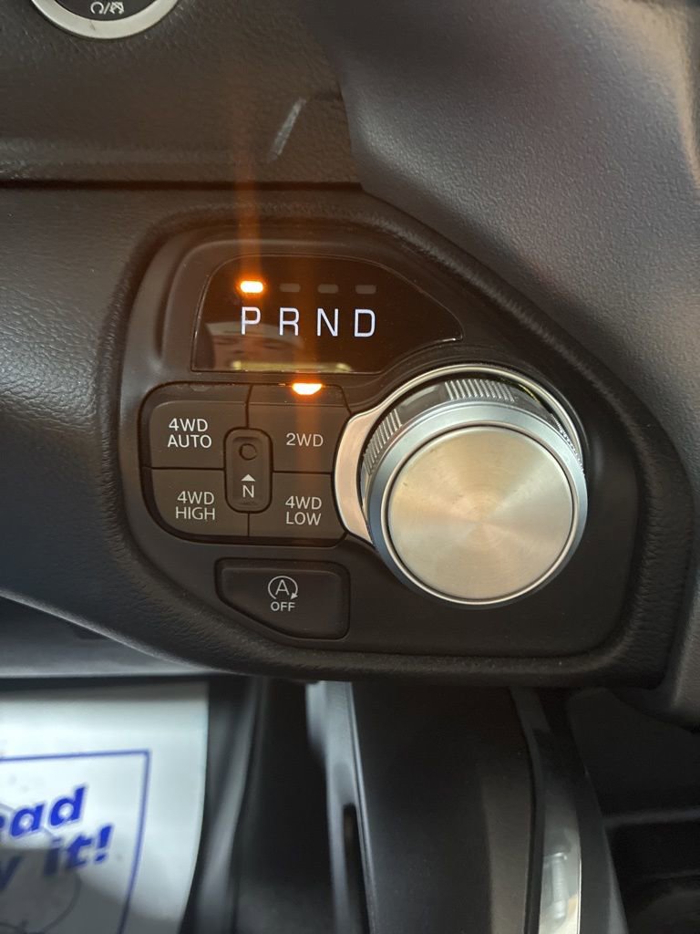 Used 2024 RAM 1500 Laramie image 21