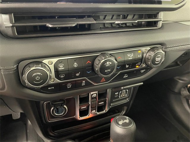 New 2025 Jeep Wrangler Sahara image 6