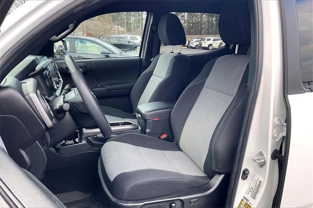 Used 2022 Toyota Tacoma TRD Off-Road image 25