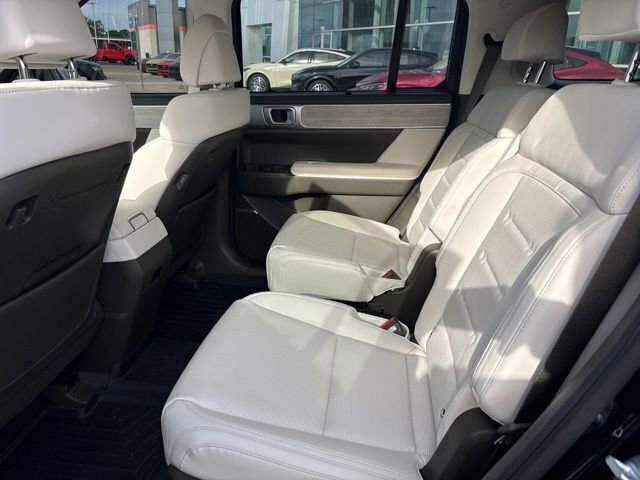 Used 2025 Hyundai Santa Fe Calligraphy image 10