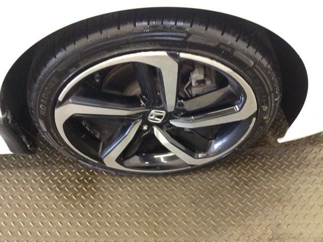 Used 2019 Honda Accord Sport image 23