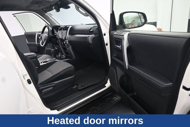 Used 2022 Toyota 4Runner SR5 AWD/4WD image 15