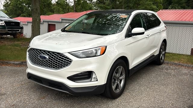 Used 2023 Ford Edge SEL w/ Convenience Package AWD/4WD image 2