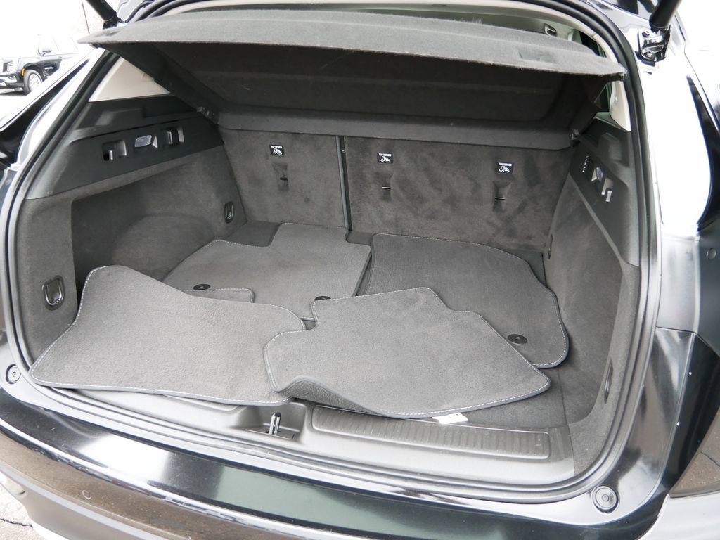 Used 2023 Buick Envision Essence image 10