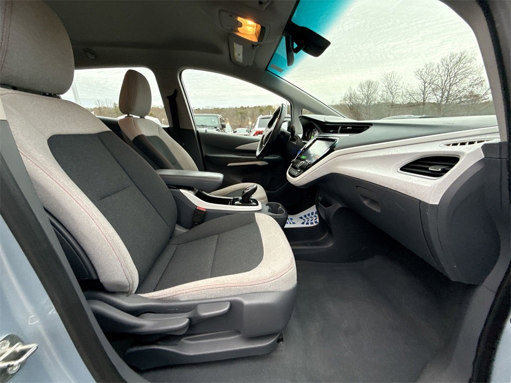 Used 2017 Chevrolet Bolt LT image 24