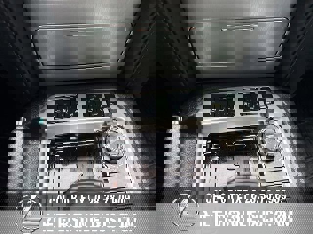 Used 2016 Toyota Land Cruiser image 15