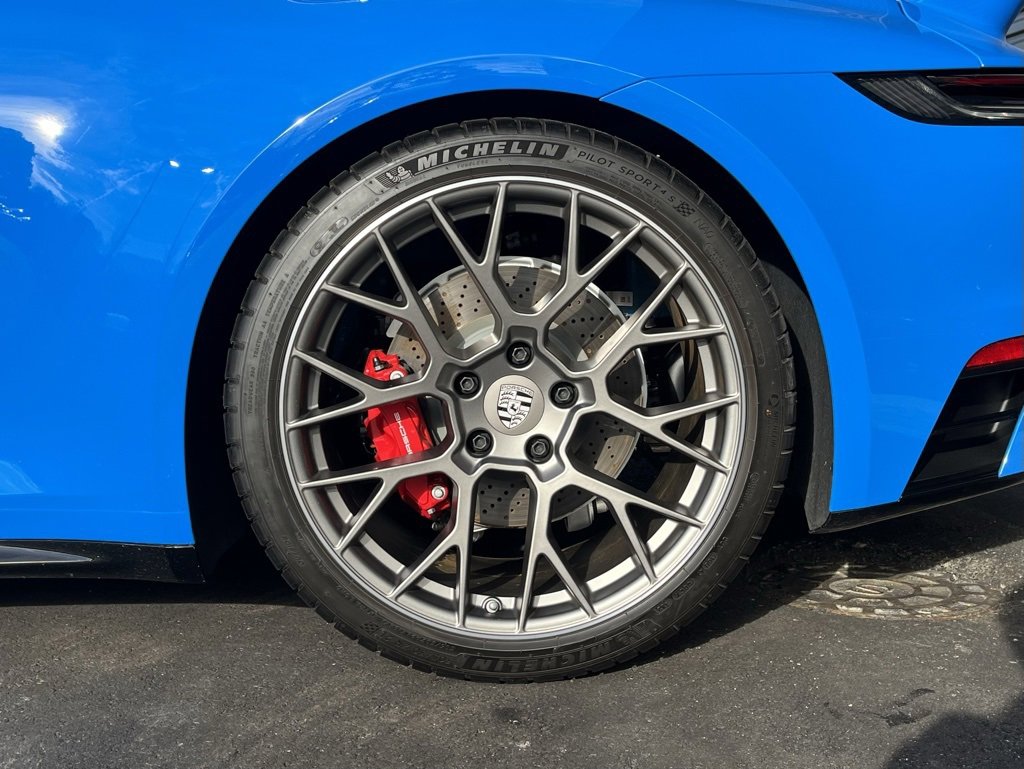 Used 2024 Porsche 911 Carrera 4S w/ Premium Package image 13