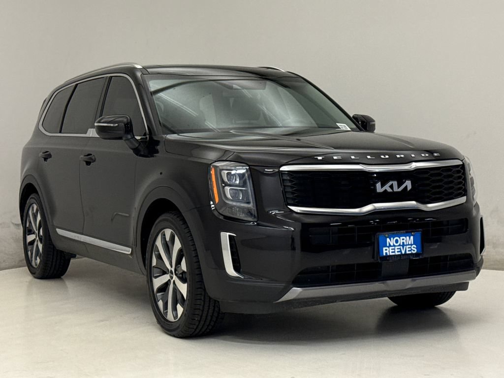 Used 2022 Kia Telluride EX w/ EX Premium Package FWD image 4