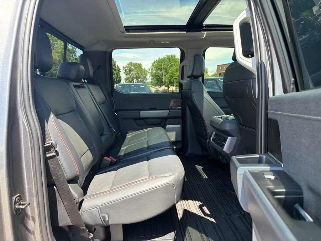 Used 2023 Ford F250 Lariat w/ Sport Appearance Package AWD/4WD image 12