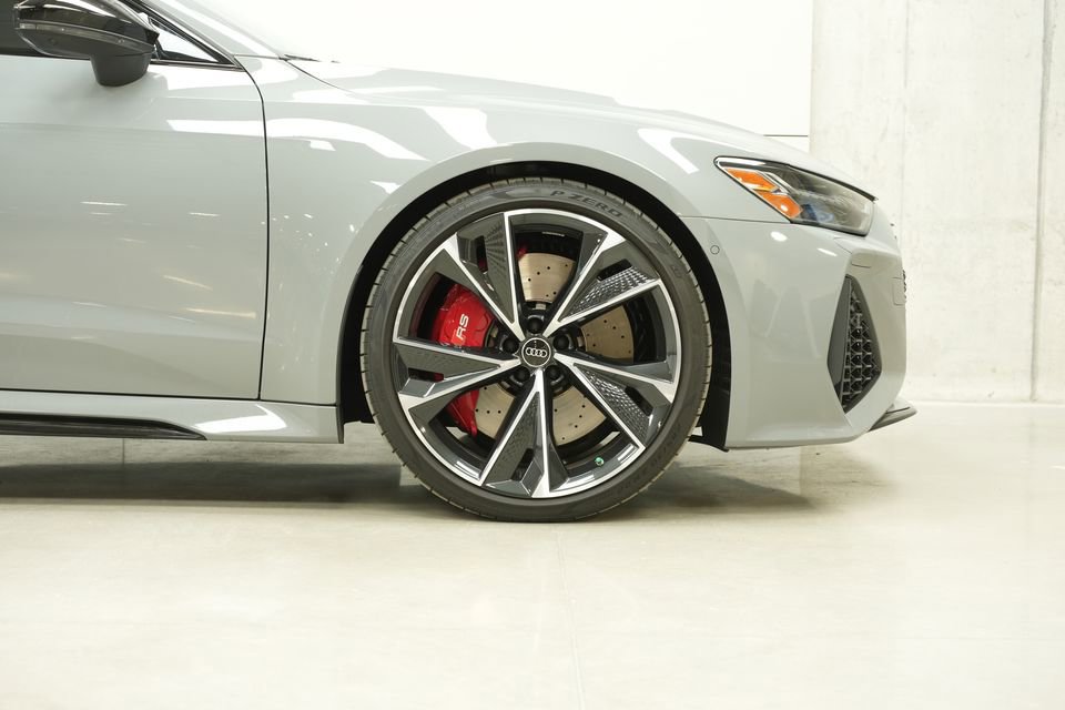Used 2023 Audi RS 7 Sportback AWD/4WD image 45