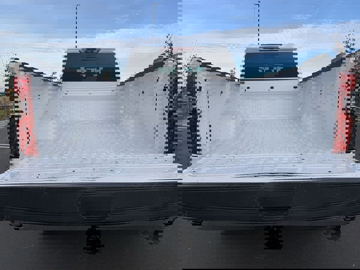 Used 2021 Chevrolet Silverado 3500 LTZ w/ LTZ Convenience Package image 15