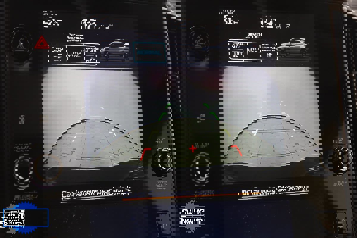 Used 2025 Subaru Crosstrek 2.0i Premium image 9