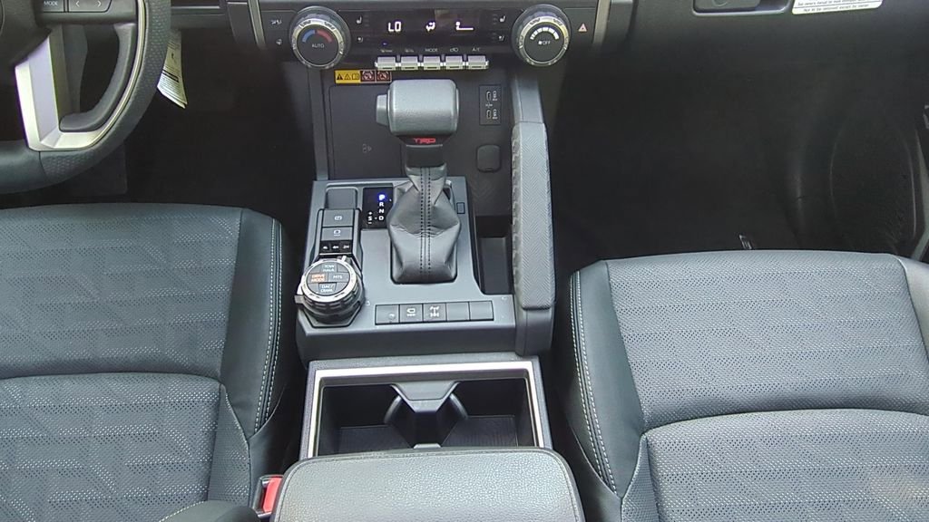 New 2025 Toyota 4Runner TRD Off-Road Premium AWD/4WD image 15