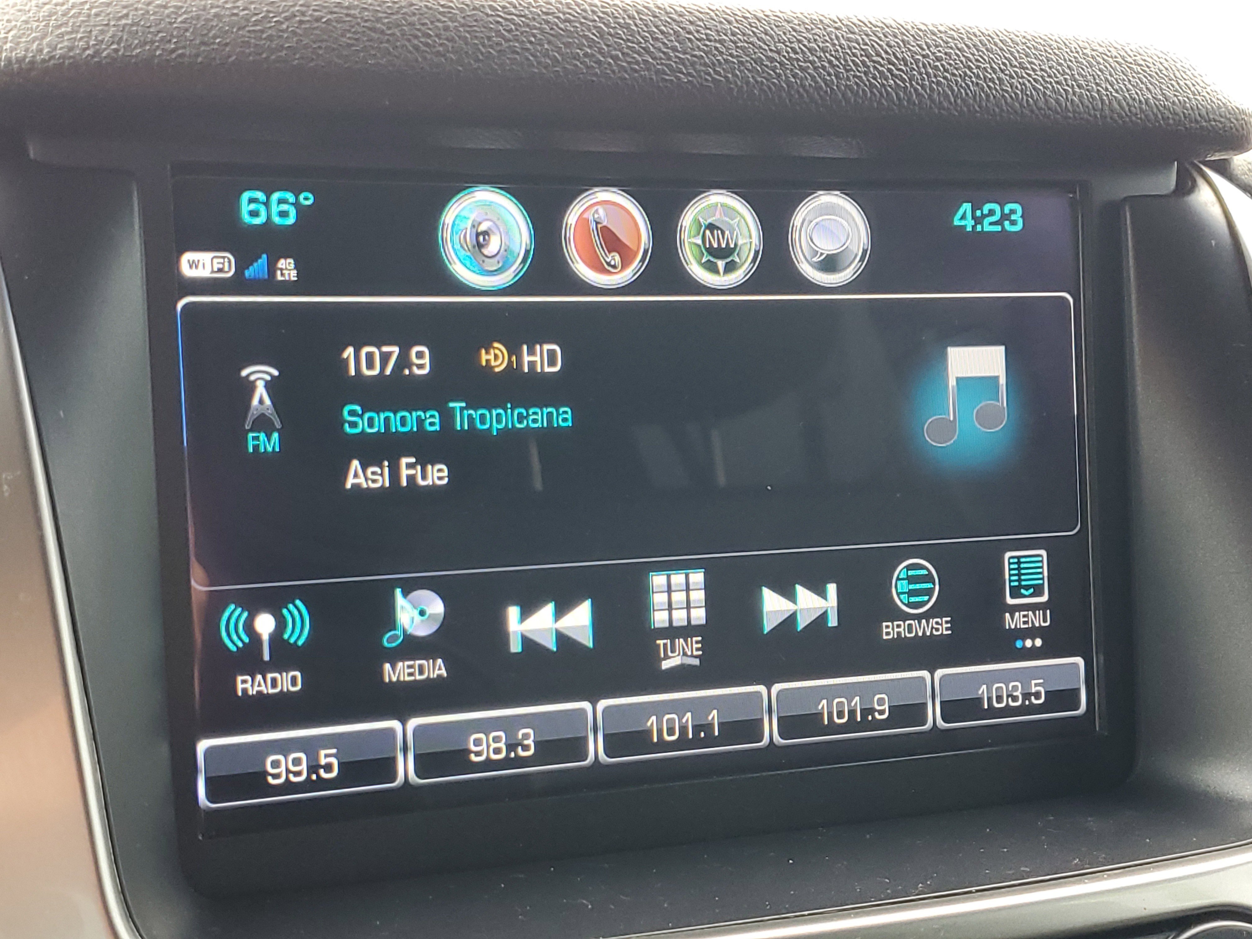 Used 2019 Chevrolet Tahoe LT w/ RST Edition AWD/4WD image 33