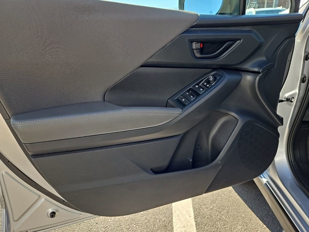 Used 2024 Subaru Crosstrek 2.0i Premium image 12