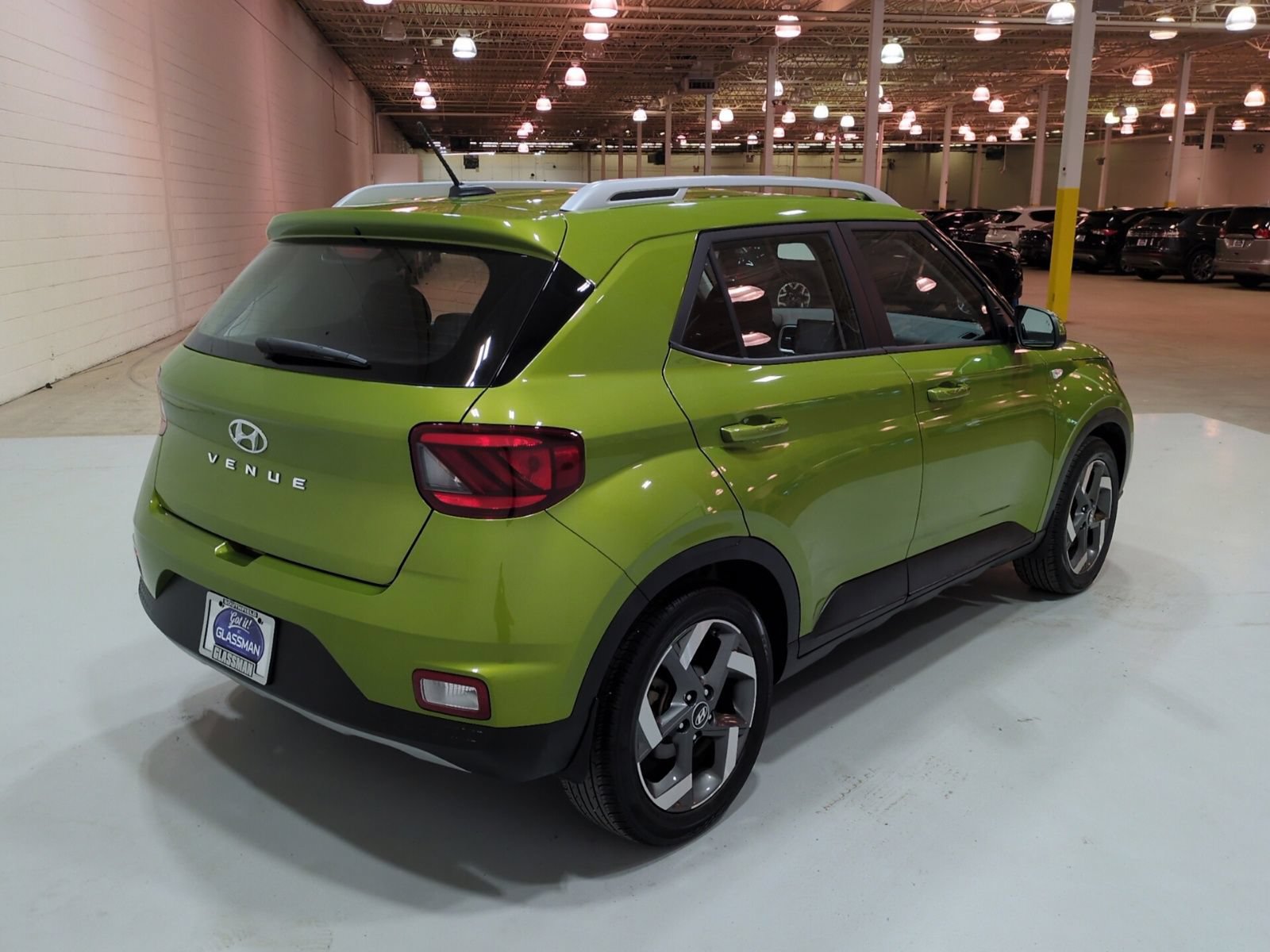 Certified 2023 Hyundai Venue SEL FWD image 3