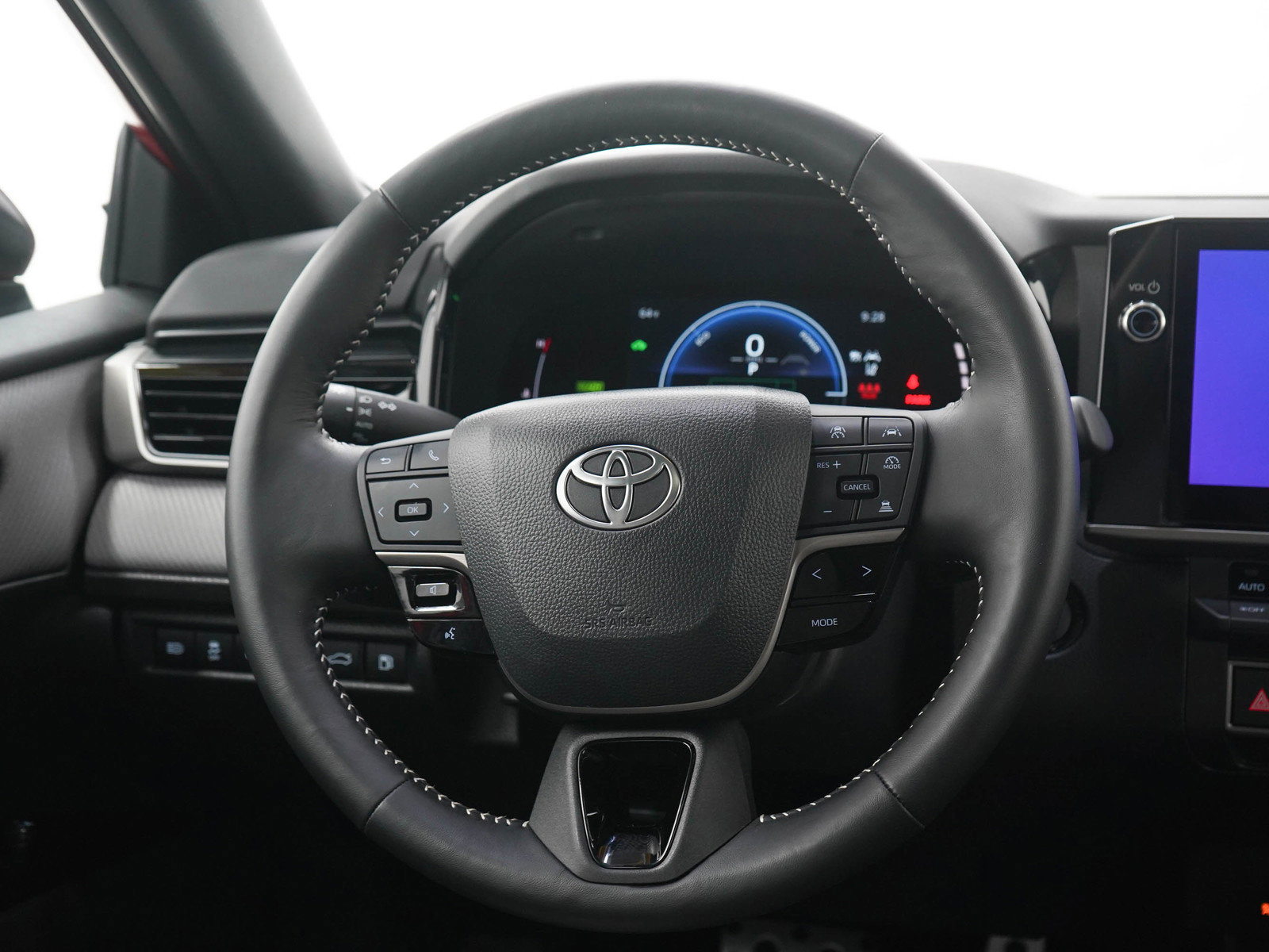 Used 2026 Toyota Camry SE w/ Multimedia Upgrade Package image 14