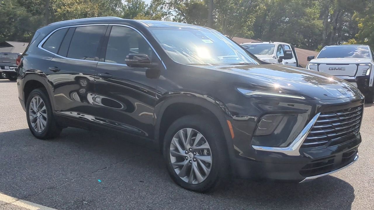 New 2026 Buick Enclave Preferred image 2