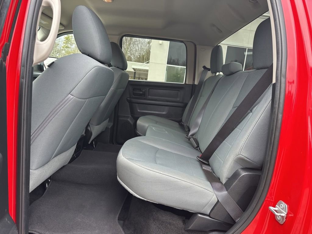 Used 2016 RAM 2500 Tradesman w/ Chrome Appearance Group image 32