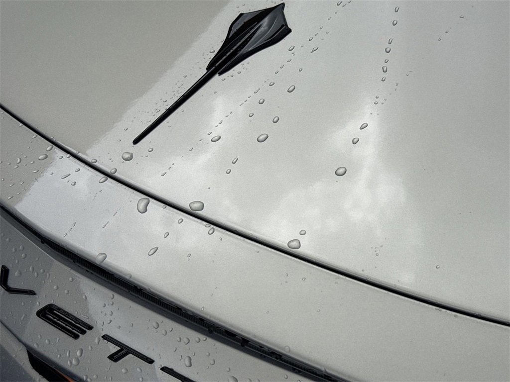 Used 2024 Chevrolet Corvette Stingray Preferred Cpe w/ Stealth Interior Trim Package image 28