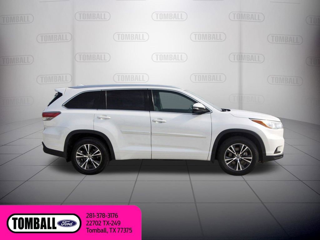 Used 2016 Toyota Highlander XLE FWD image 8
