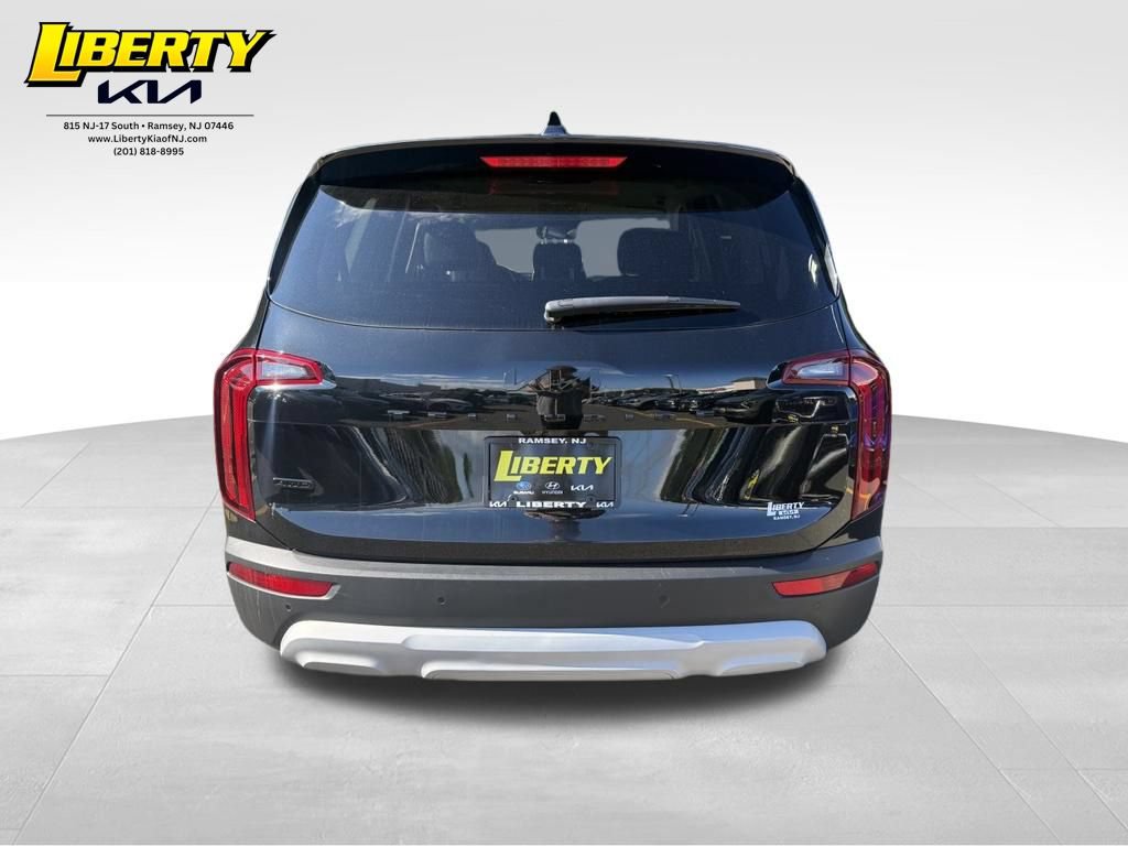 Used 2022 Kia Telluride LX AWD/4WD image 6