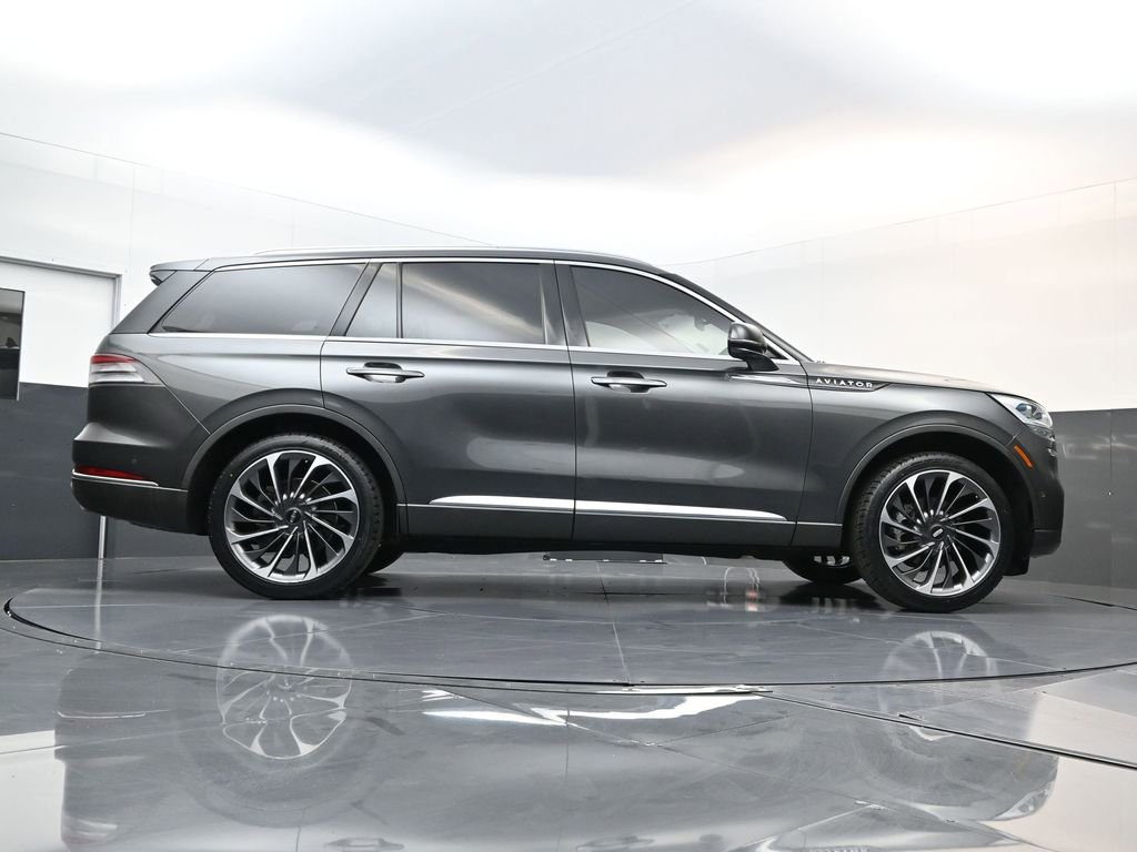 Used 2020 Lincoln Aviator Reserve w/ Equipment Group 202A image 23