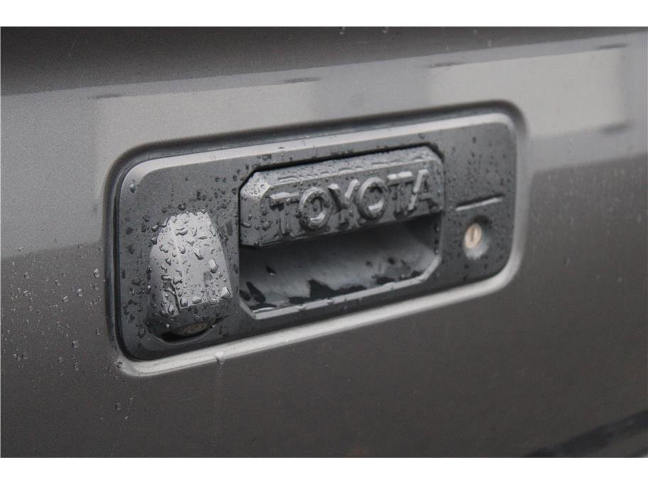 Used 2017 Toyota Tacoma TRD Off-Road w/ Premium & Technology Package image 36