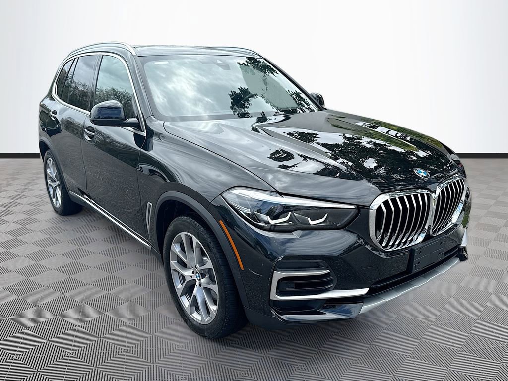 Used 2023 BMW X5 xDrive40i w/ Premium Package AWD/4WD image 4